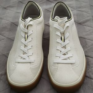 Rothy's Vanilla Lace-up